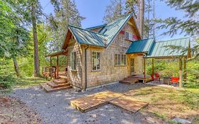 Camano Writer'S Cottage